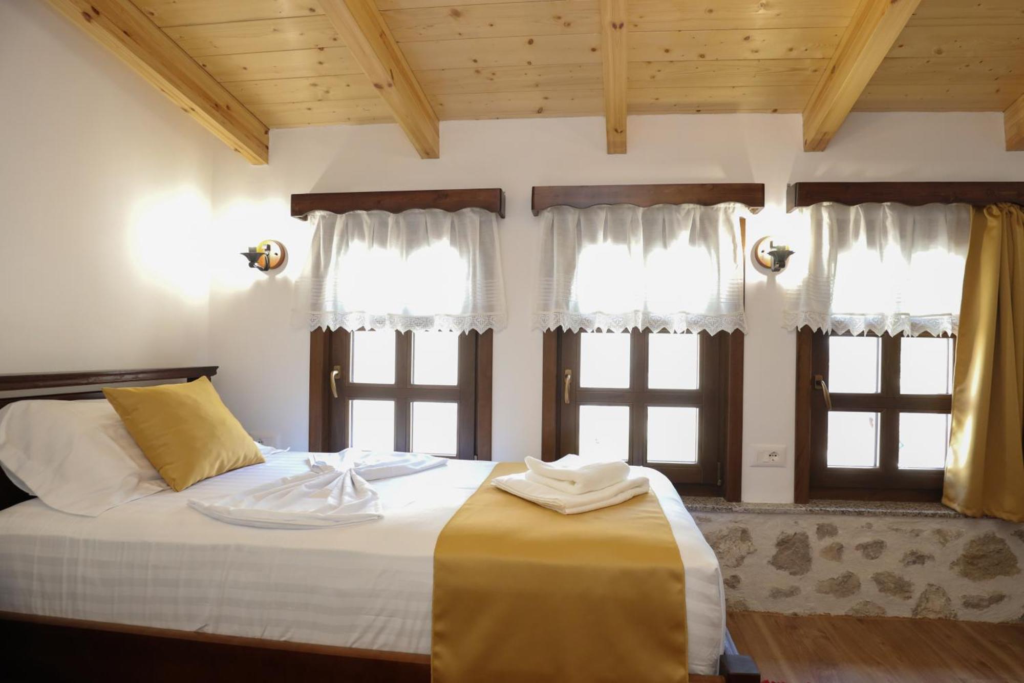 The House Of Dollma , Inside Kruja Castle Otel Dış mekan fotoğraf